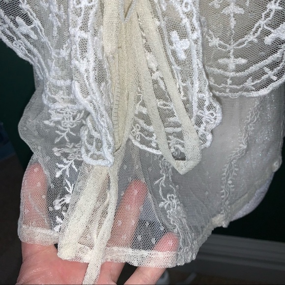 Topshop Lace Embroidered Shirt NWT - Picture 4 of 9